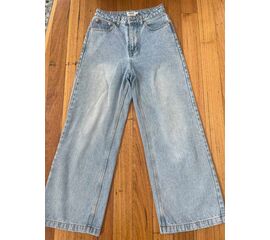 Garage Sales Williamstown -  1902