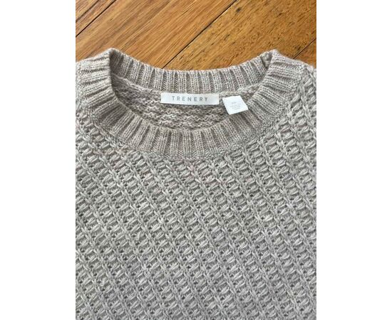 Garage Sales WOY WOY -  685