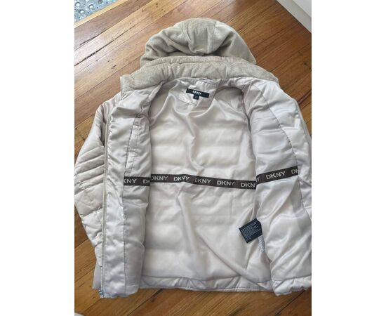 Garage Sales Forster -  689