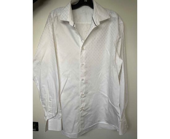 Garage Sales HAWTHORN -  970