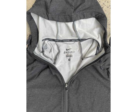 Garage Sales Wishart -  826