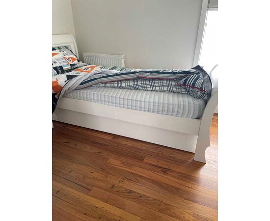 Garage Sales Williamstown -  1232