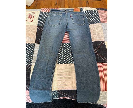 Garage Sales Sydney -  1239