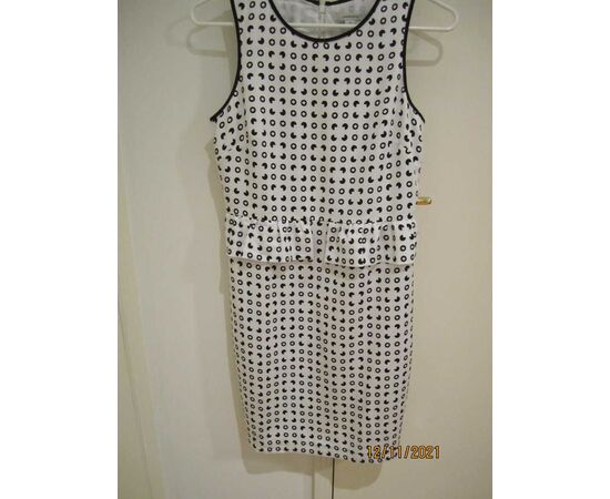 Garage Sales Port Melbourne -  1718