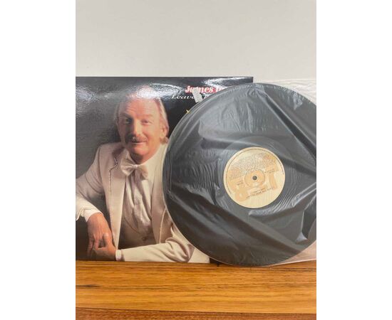 Garage Sales Williamstown -  1706