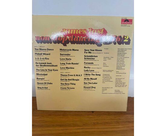 Garage Sales Williamstown -  1705