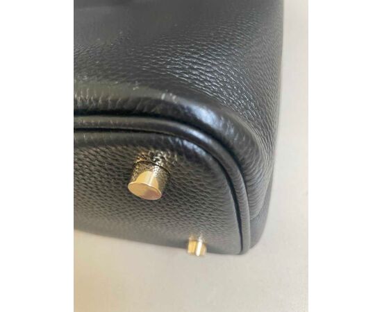 Garage Sales Port Melbourne -  1925