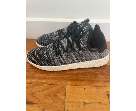 Garage Sales Williamstown -  1834