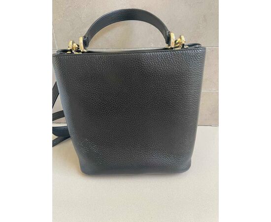 Garage Sales Port Melbourne -  1925