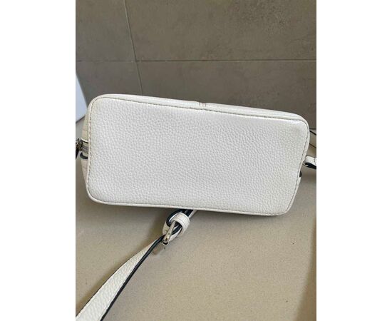 Garage Sales Port Melbourne -  1927