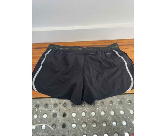 Garage Sales Williamstown -  1855