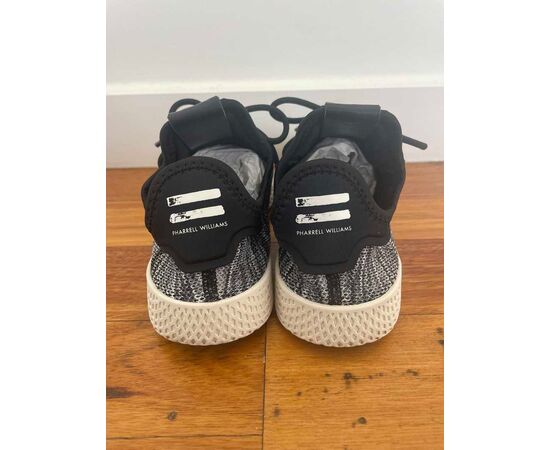 Garage Sales Williamstown -  1834