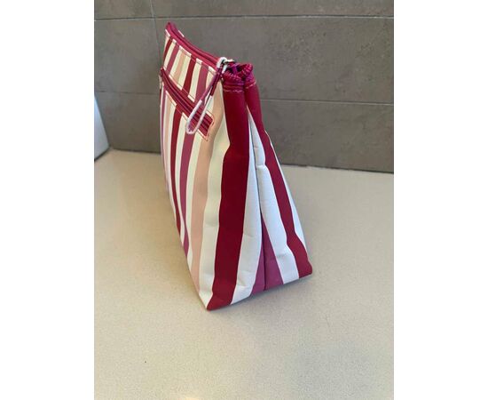 Garage Sales Port Melbourne -  1970