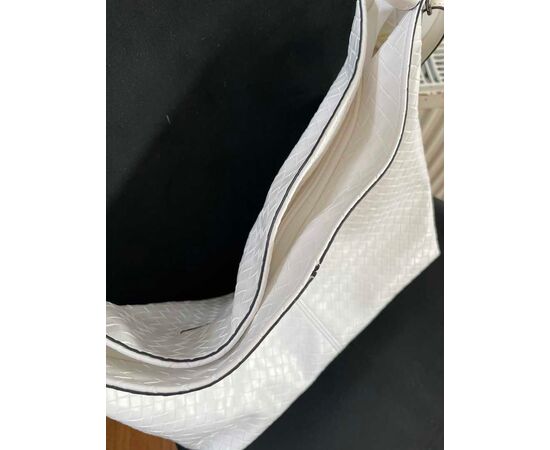 Garage Sales Port Melbourne -  2205