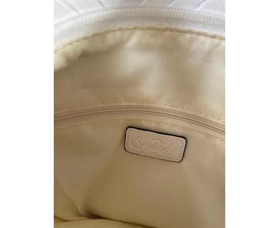 Garage Sales Port Melbourne -  2205