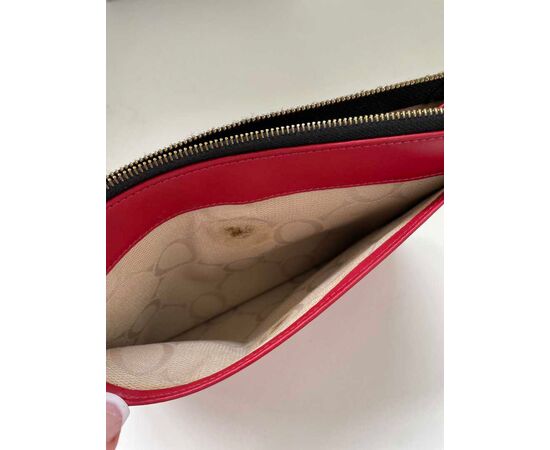 Garage Sales Port Melbourne -  2202